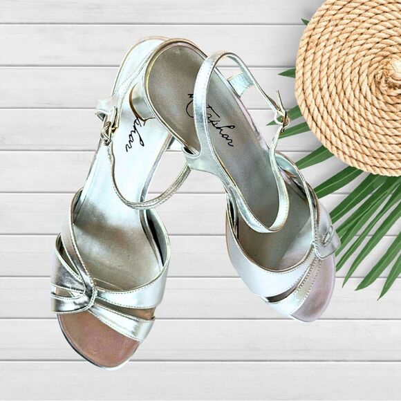 Metaphor Women’s Tristan SlingBack Heals Sz 8 1/2 M Silver - Picture 1 of 4